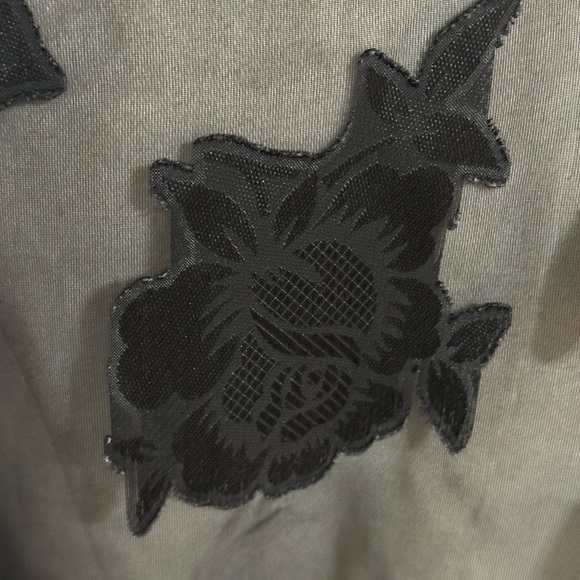 LA INTIMATES Black Rose Flower Burnout Sheer Robe Sz L Sexy Lingerie Tie Coverup - Picture 7 of 7